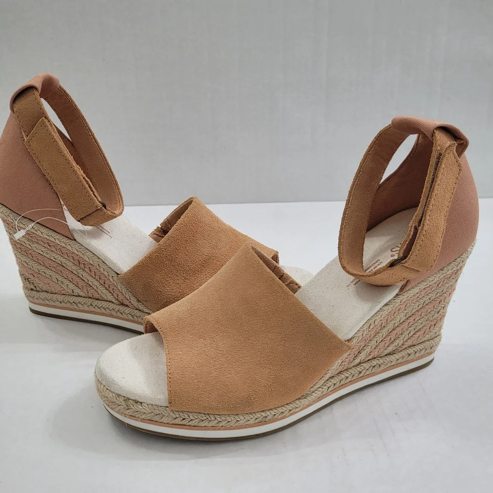 Toms Marisol Suede/Canvas Espadrille Wedge Sandals Sandy Beige Size 9 - NWOT